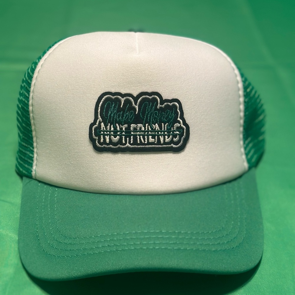 Trucker hat